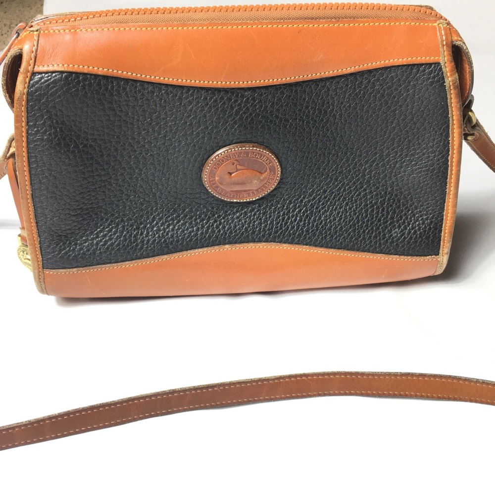 Dooney & Bourke Authentic Vintage Shoulder Bag - Picture 4 of 7
